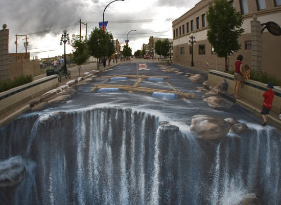 3D Sidewalk Art (via huffingtonpost.com)